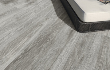 Ducale Grey 29,5 x 120 cm. Espesorado Anti- slip