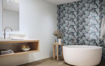 Montmartre Ciel 30x90 cm. Fleurs Ciel Decor 30X90 cm. Pavimento Foresta Quercia 20x120 cm.