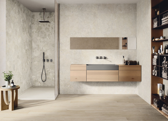 Salerno Avorio Natural 280 x 120 cm. Positano Avorio Natural 280 x 120 cm. Pavimento Ferreire Faggio 20 x 120 cm.&