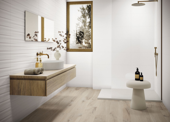 Revestimiento Polar Matt 30x90cm. Pavimento Plank Oak 20x120 cm.